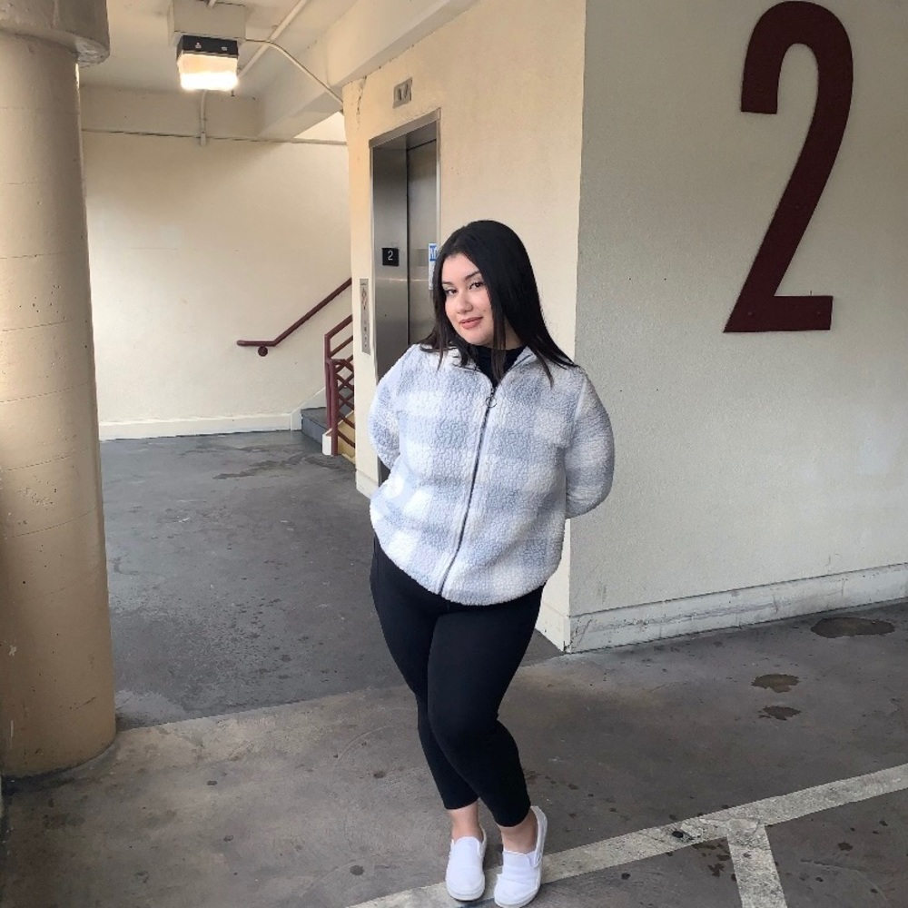 Meet your Posher, Diana